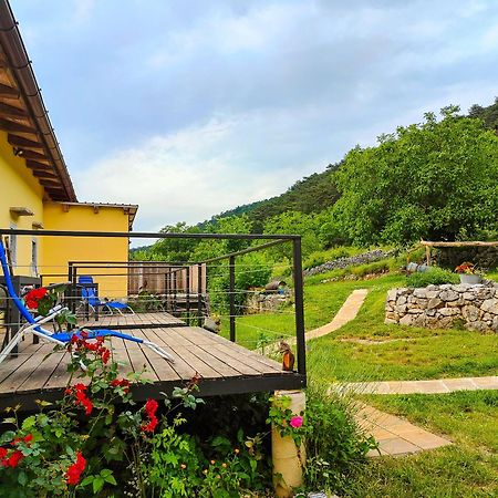 Homestead Zavadlal - Domacija Zavadlal Komen Kültér fotó